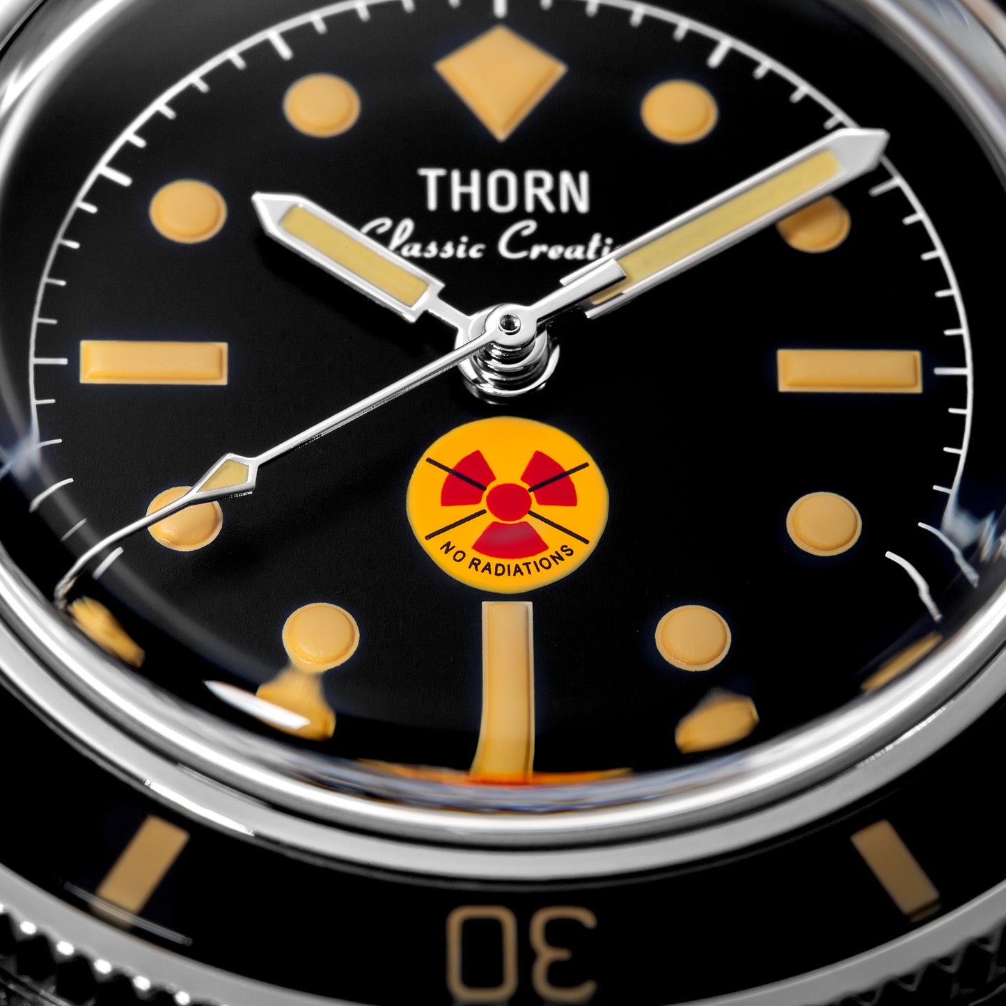 Thorn 38mm Titanium 50-Fathoms Dive Watch T009